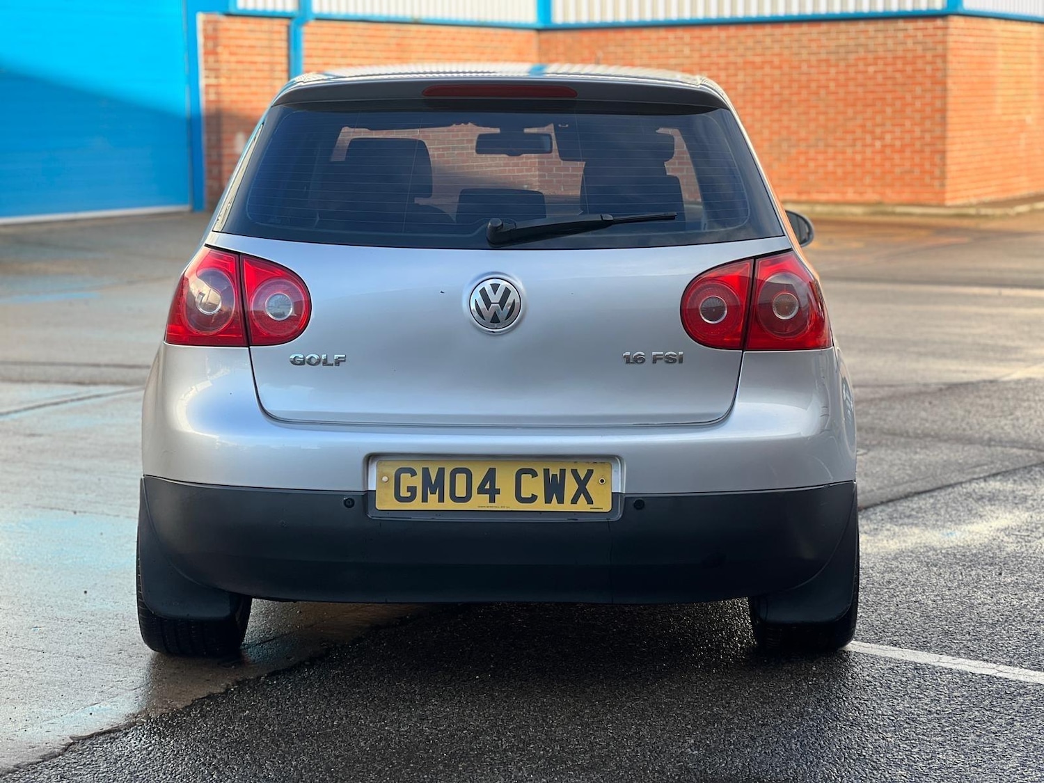 Used Volkswagen Golf 2004 for sale - 76371405: Photo 2