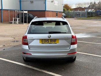 Used Skoda Octavia 2015 for sale - 76457168: Photo