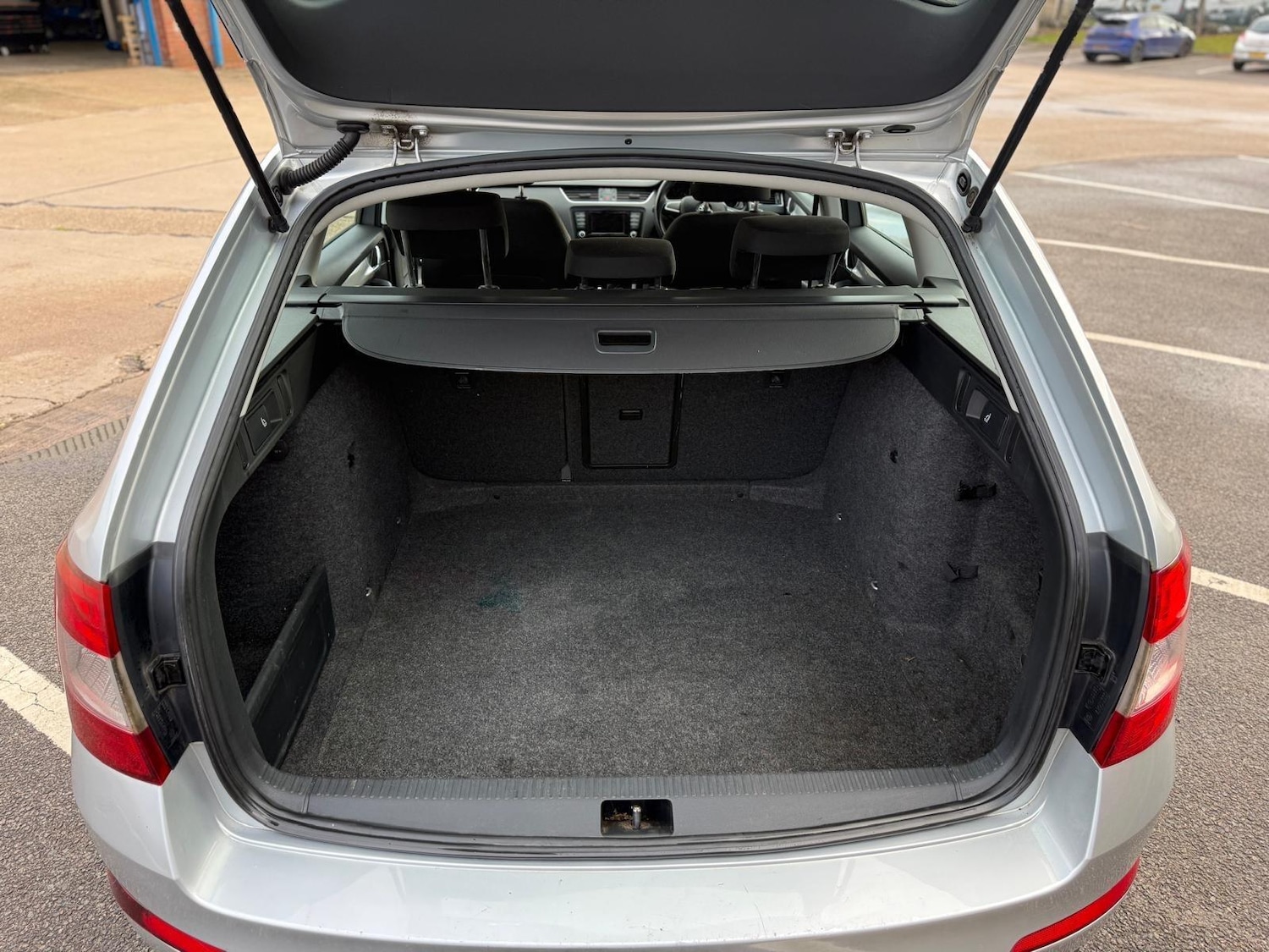 Used Skoda Octavia 2015 for sale - 76457168: Photo 30