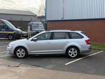 Used Skoda Octavia 2015 for sale - 76457168: Photo