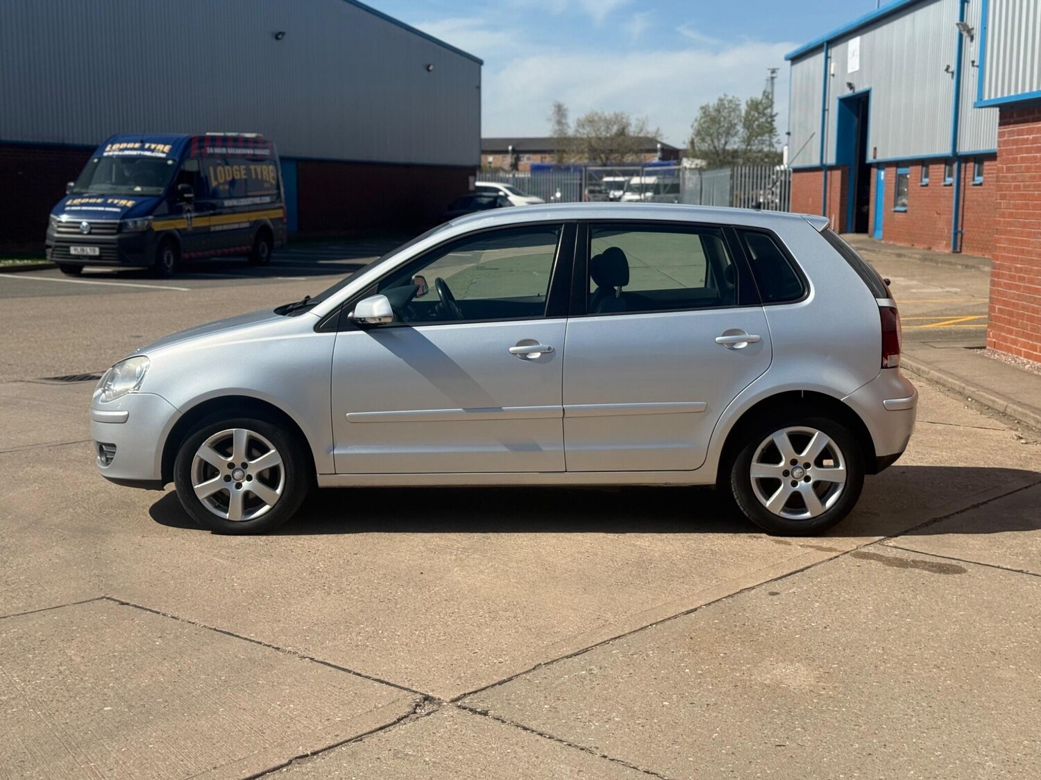 Used Volkswagen Polo 2009 for sale - 78157439: Photo 11