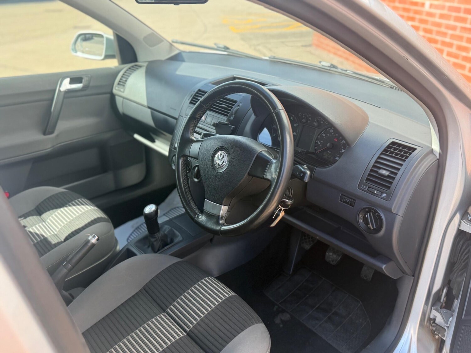 Used Volkswagen Polo 2009 for sale - 78157439: Photo 20