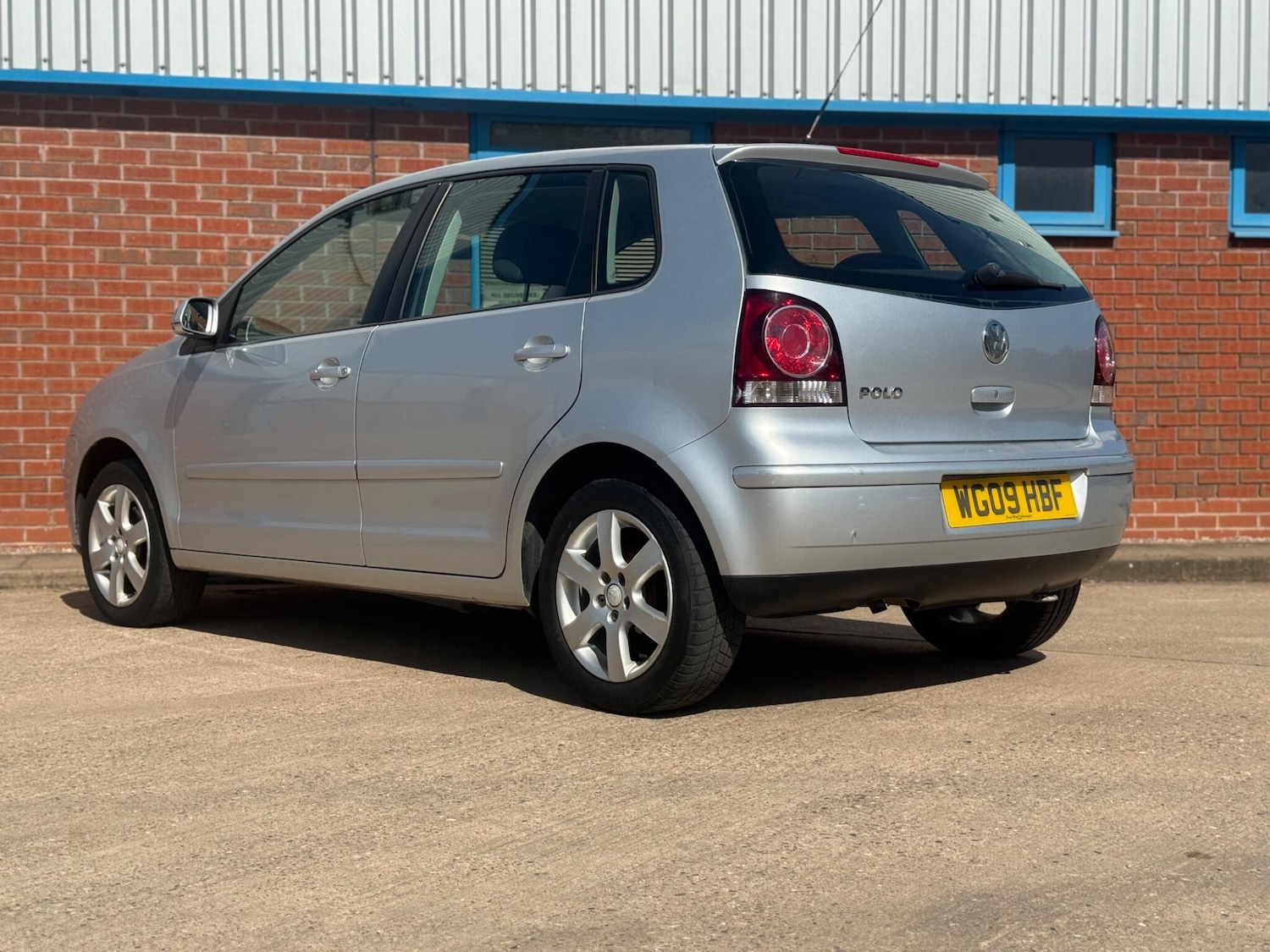 Used Volkswagen Polo 2009 for sale - 78157439: Photo 4