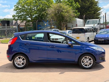 Used Ford Fiesta 2015 for sale - 78923240: Photo