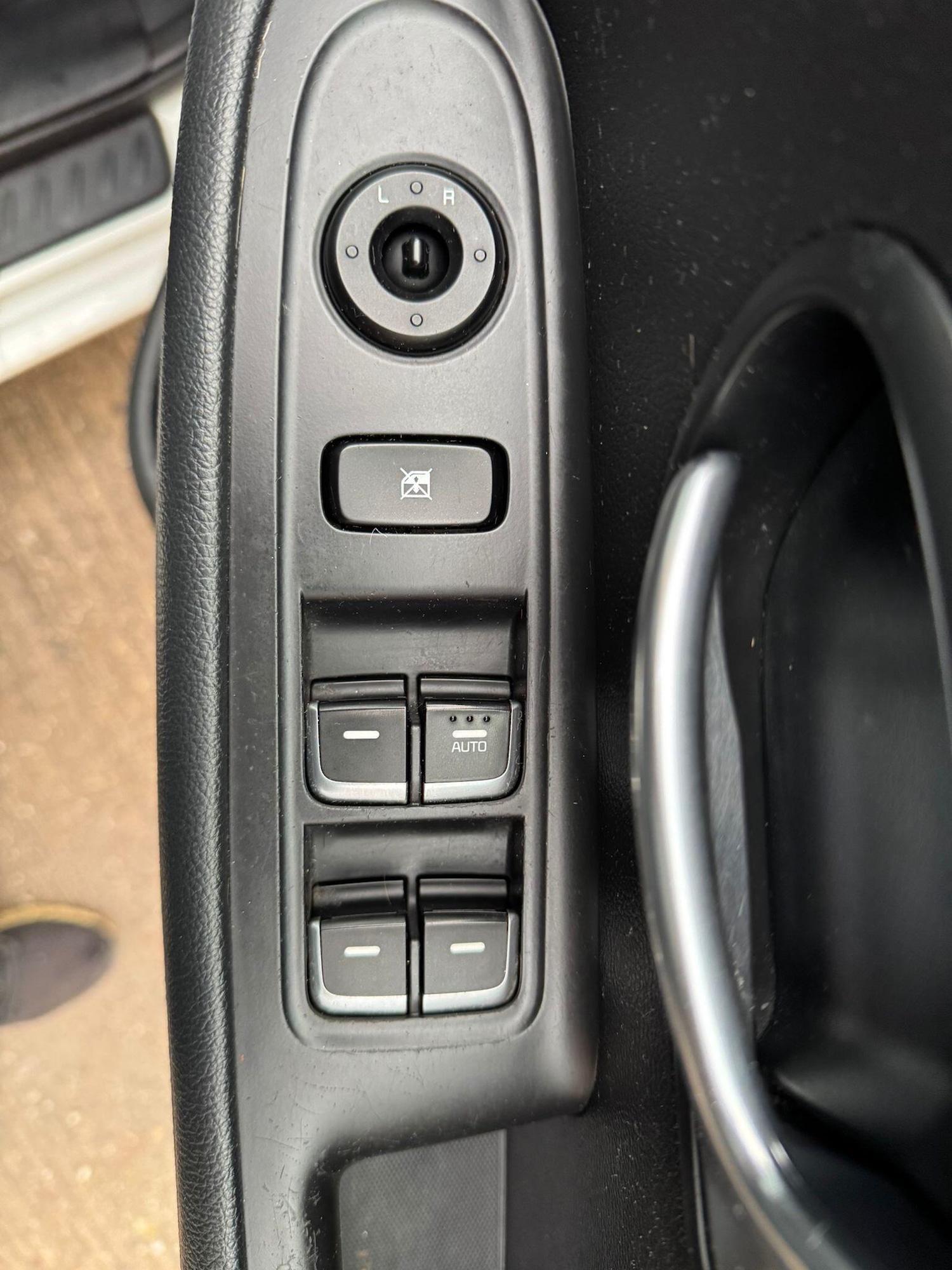 Used Kia Carens 2013 for sale - 76997096: Photo 18