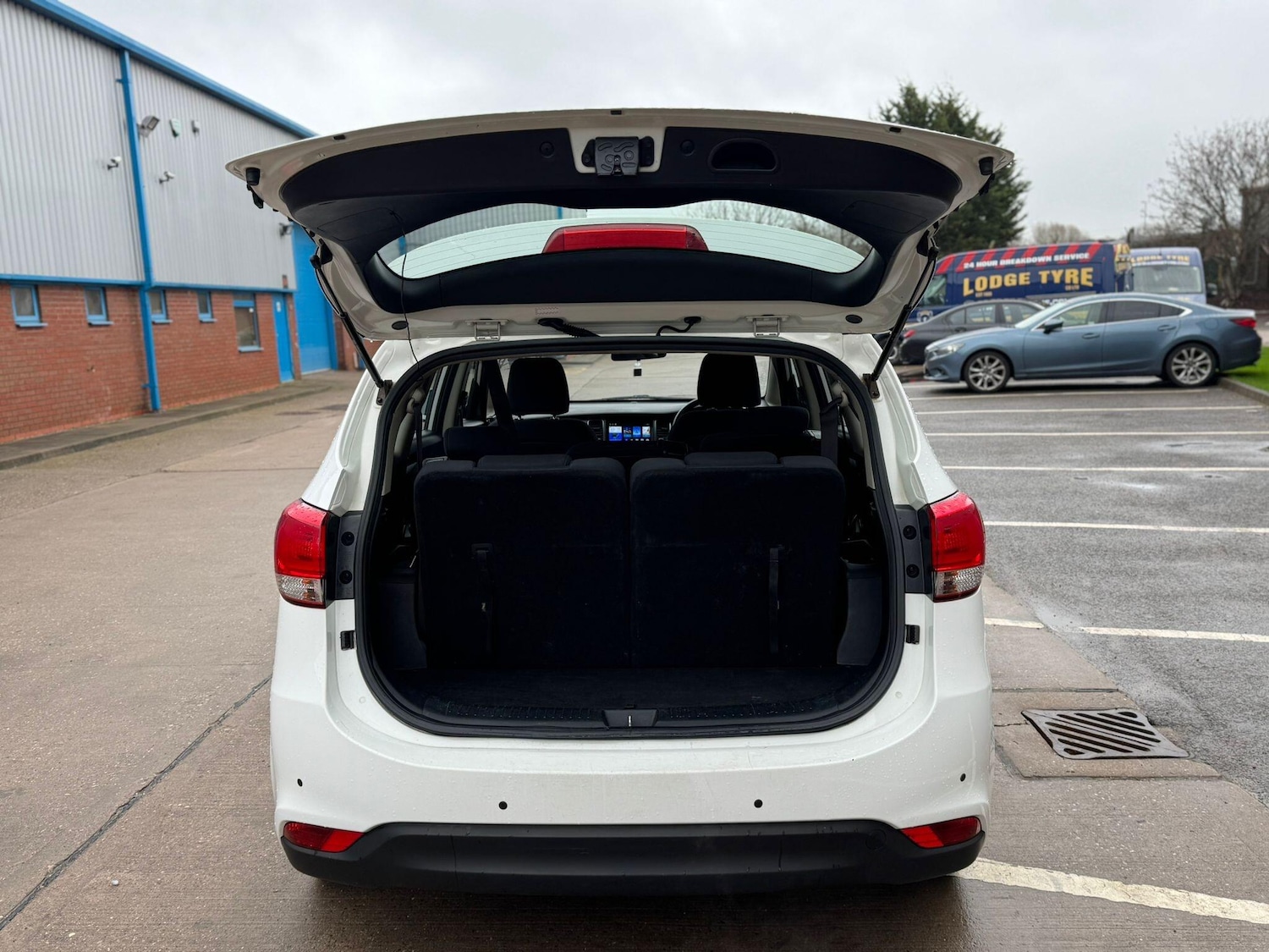 Used Kia Carens 2013 for sale - 76997096: Photo 26