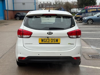 Used Kia Carens 2013 for sale - 76997096: Photo