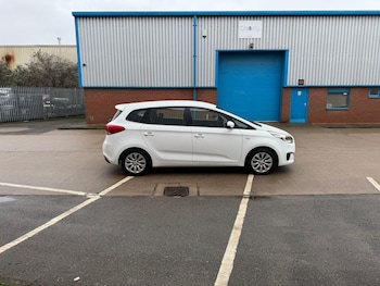 Used Kia Carens 2013 for sale - 76997096: Photo