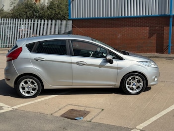 Used Ford Fiesta 2011 for sale - 75364020: Photo