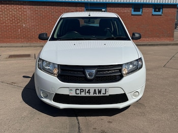Used Dacia Sandero 2014 for sale - 78319426: Photo
