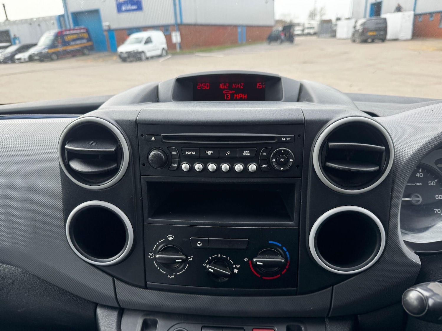 Used Peugeot Partner 2012 for sale - 77994016: Photo 17