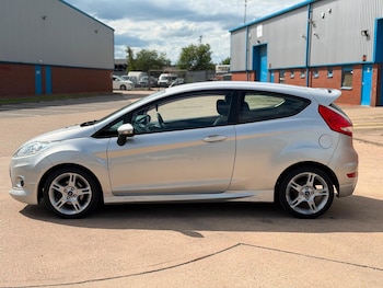 Used Ford Fiesta 2010 for sale - 78922561: Photo