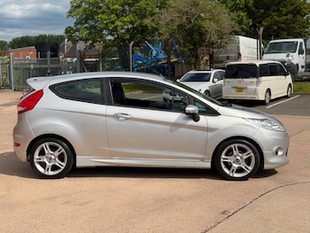 Used Ford Fiesta 2010 for sale - 78922561: Photo