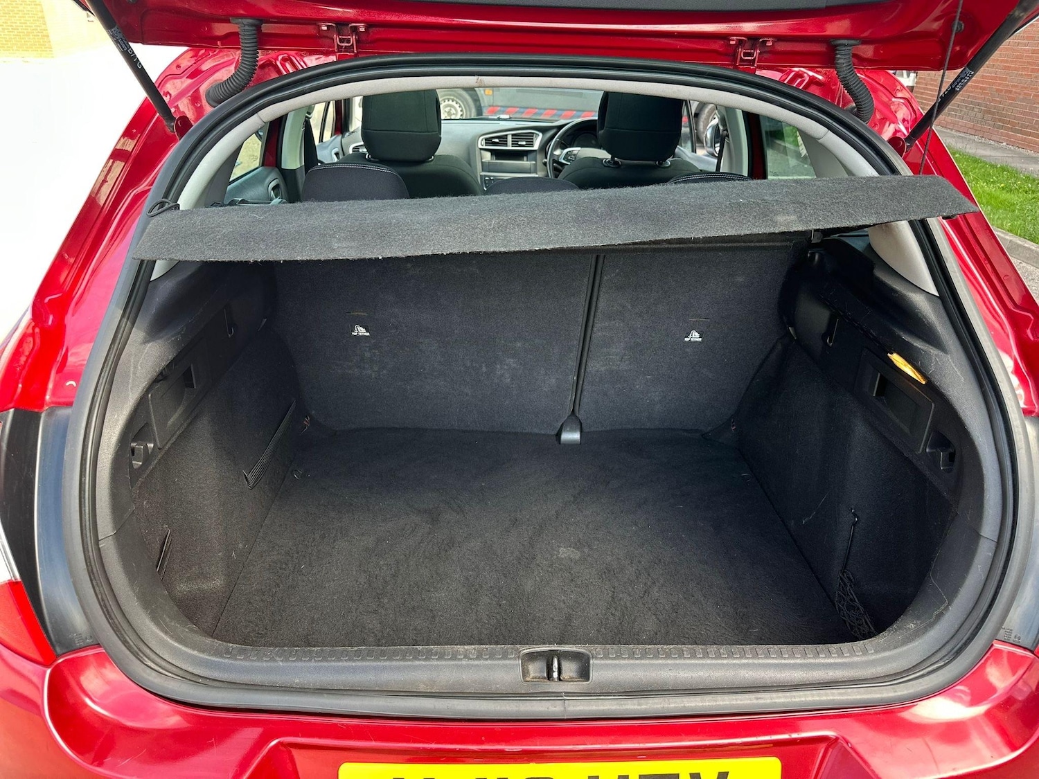 Vehicle 29