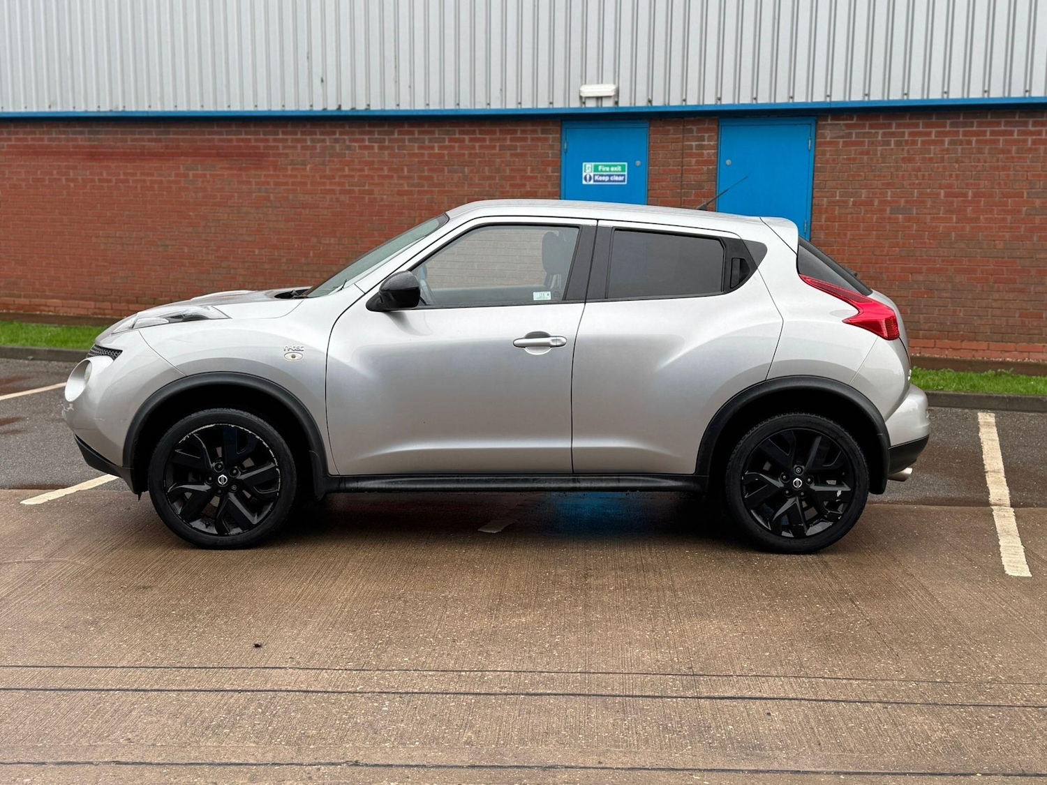 Used Nissan Juke 2014 for sale - 76936203: Photo 4