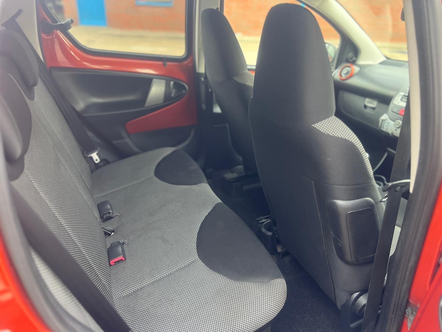 Used Toyota AYGO 2013 for sale - 76349184: Photo 14
