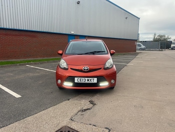 2013 (13) - 1.0 VVT-i Fire Euro 5 5dr