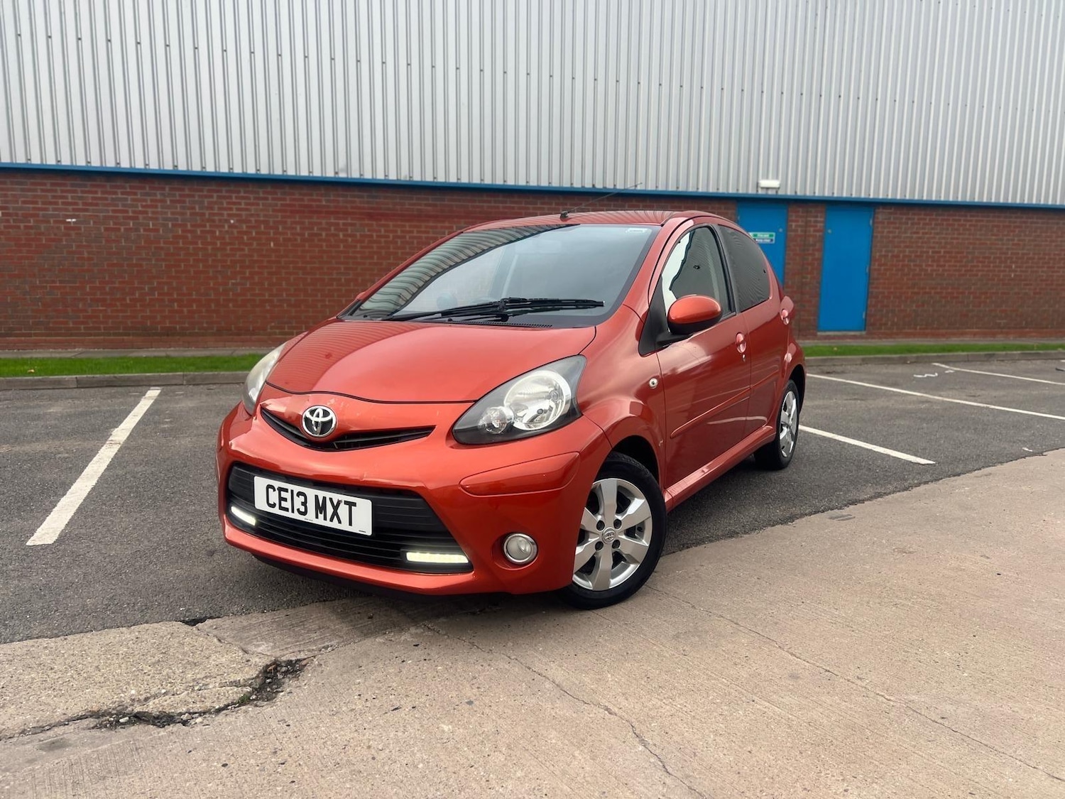 Used Toyota AYGO 2013 for sale - 76349184: Photo 5