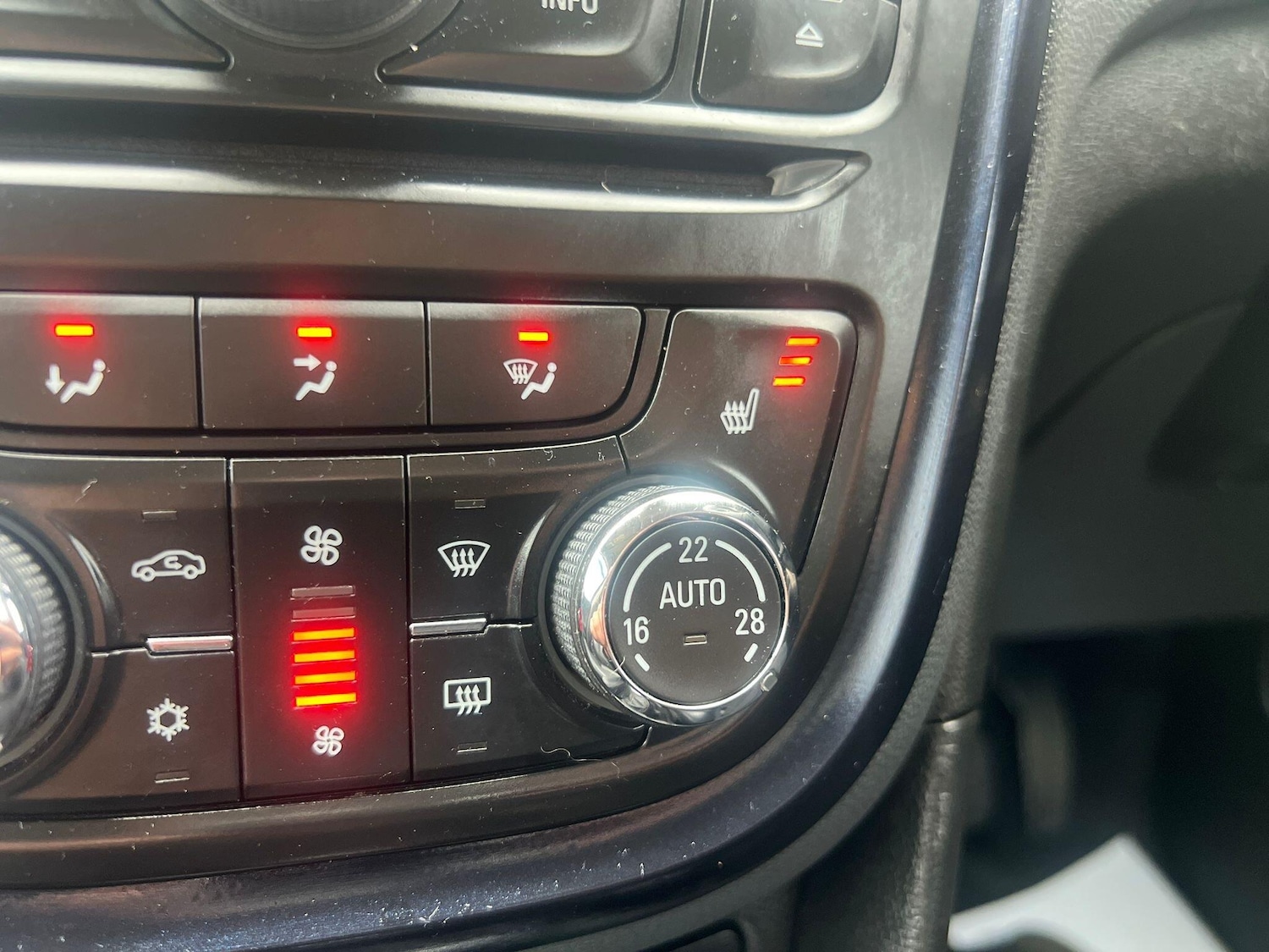 Used Vauxhall Mokka 2014 for sale - 76832894: Photo 18