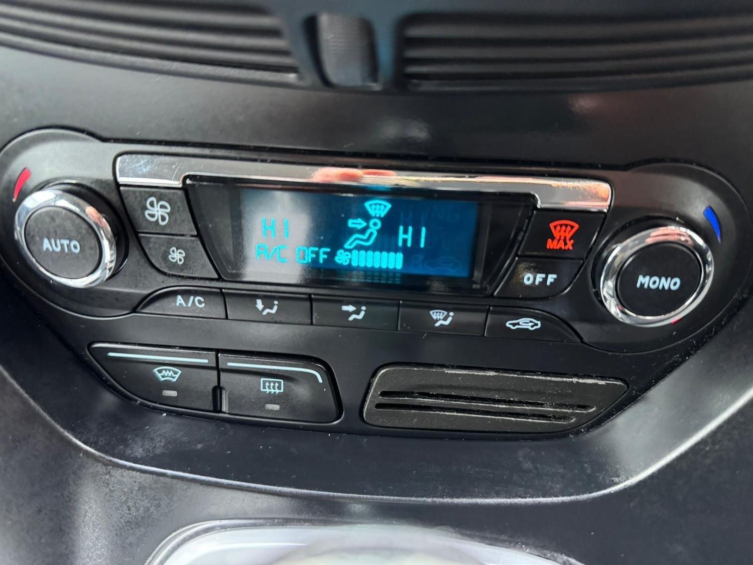 Used Ford Grand C-Max for sale - 77440133: Photo 26