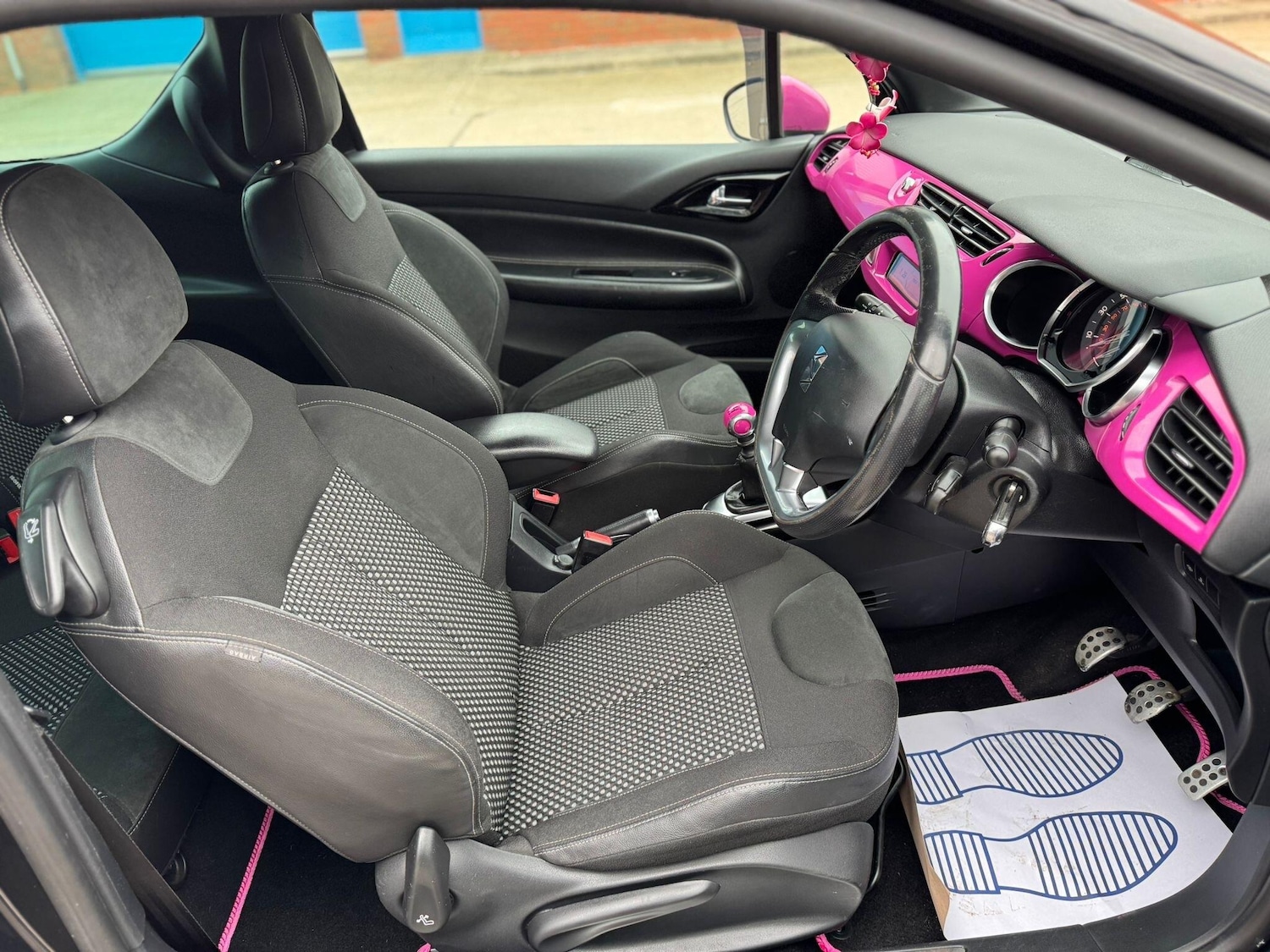 Used Citroen DS3 2011 for sale - 77330597: Photo 17