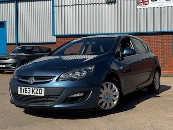Used Vauxhall Astra 2013 for sale - 79601492: Photo