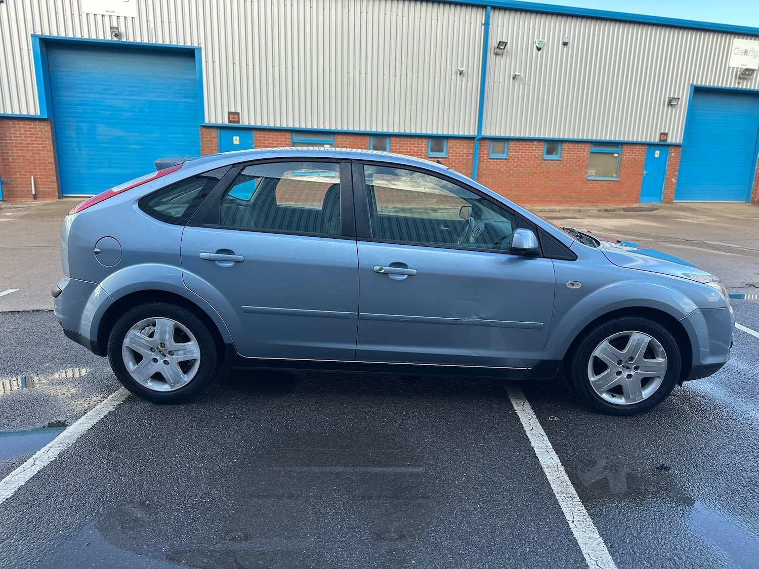 Used Ford Focus 2007 for sale - 76215312: Photo 4