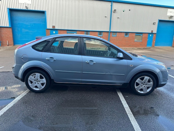 Used Ford Focus 2007 for sale - 76215312: Photo 4