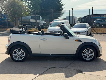 Used MINI Convertible 2012 for sale - 79601394: Photo