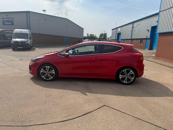 Used Kia Pro Ceed 2017 for sale - 78911182: Photo