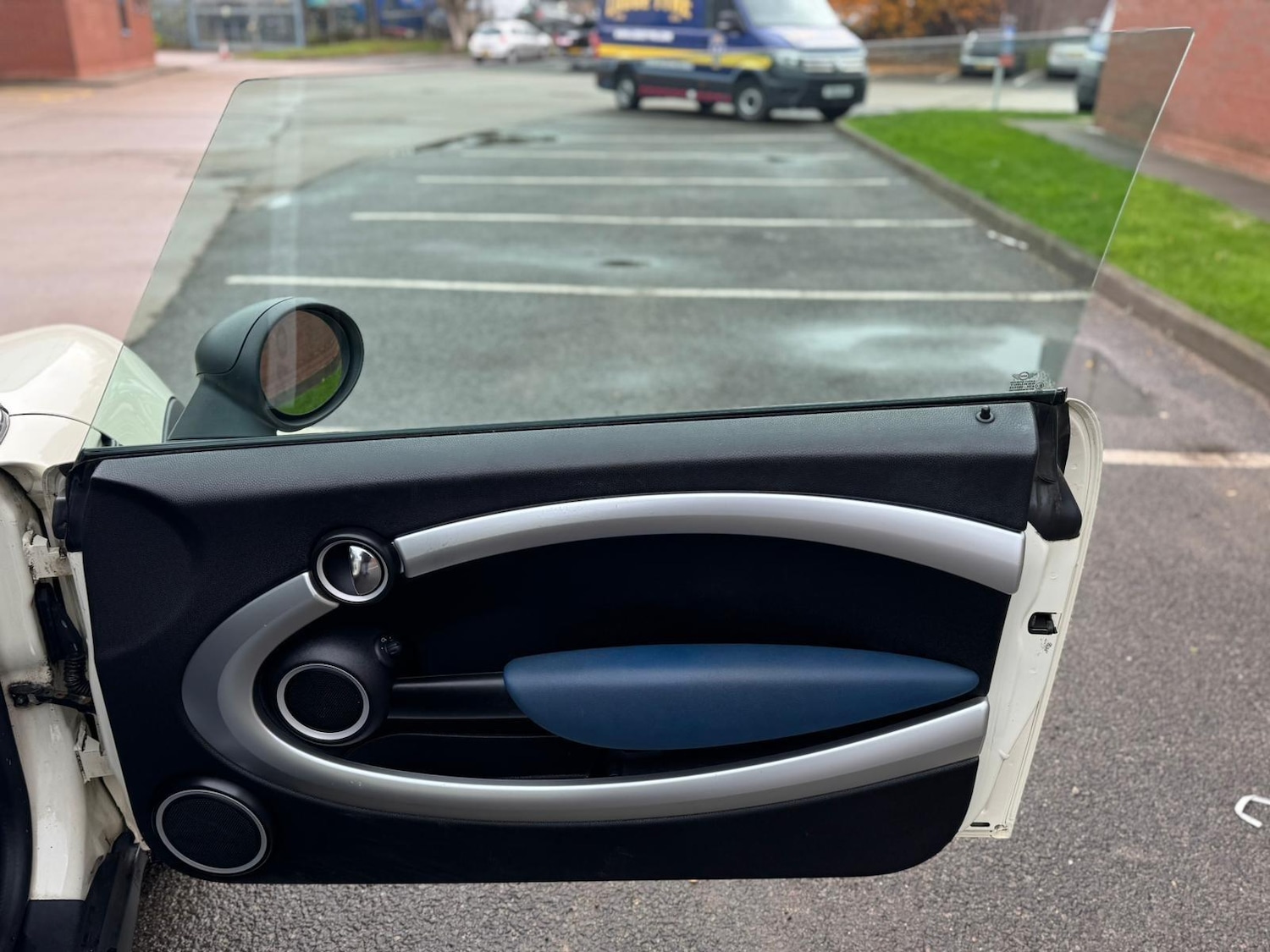 Used MINI Hatch 2009 for sale - 76992399: Photo 21