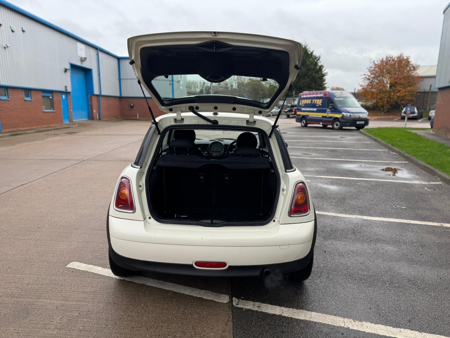 Used MINI Hatch 2009 for sale - 76992399: Photo 24