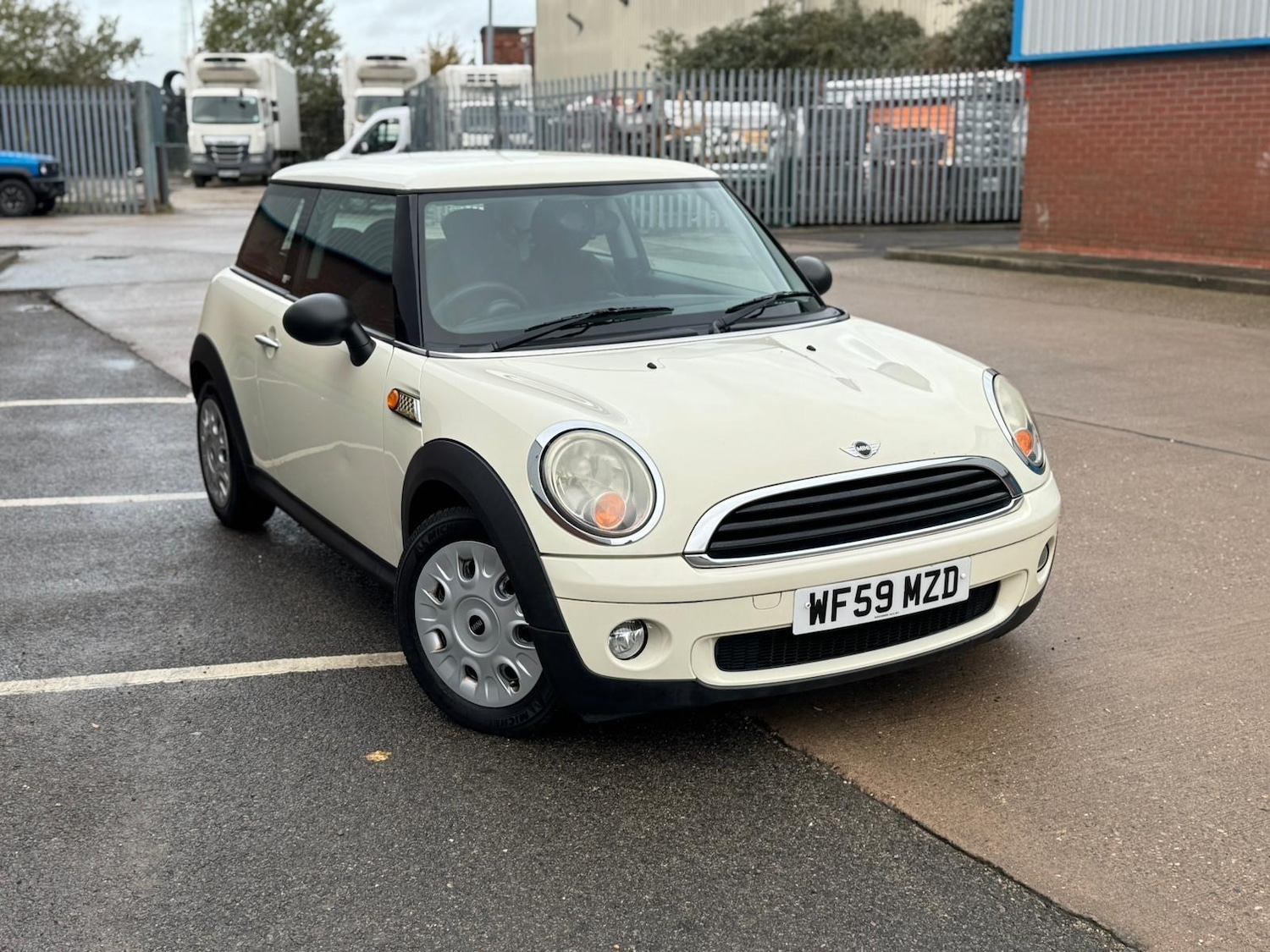 Used MINI Hatch 2009 for sale - 76992399: Photo 6