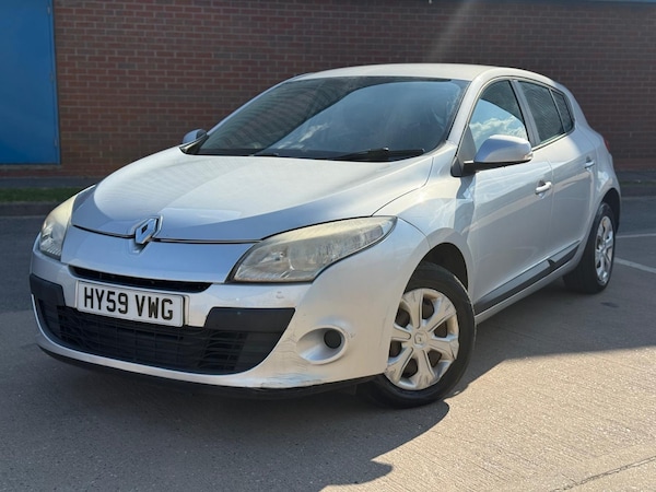 Used Renault Megane 2010 for sale - 74712772: Photo 12