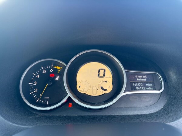 Used Renault Megane 2010 for sale - 74712772: Photo 20