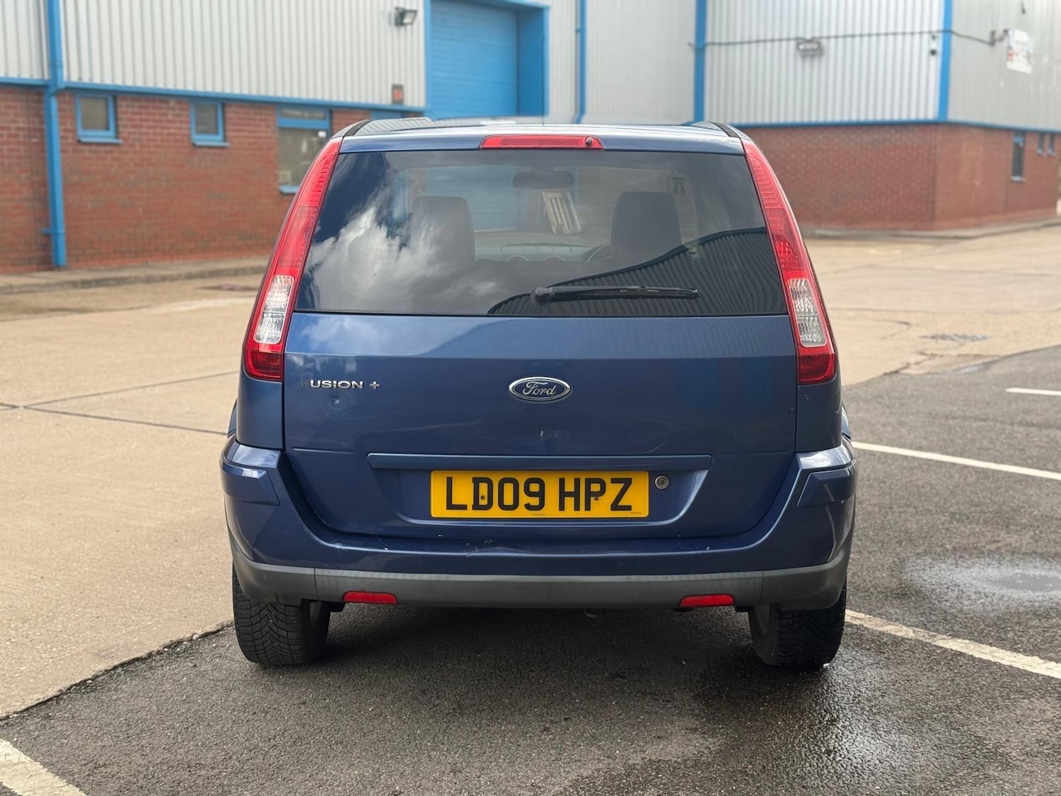 Used Ford Fusion 2009 for sale - 76213970: Photo 2