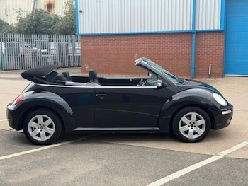 Used Volkswagen Beetle 2011 for sale - 75588785: Photo