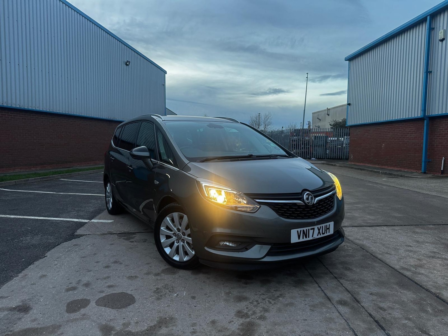 Used Vauxhall Zafira 2017 for sale - 77737975: Photo 8