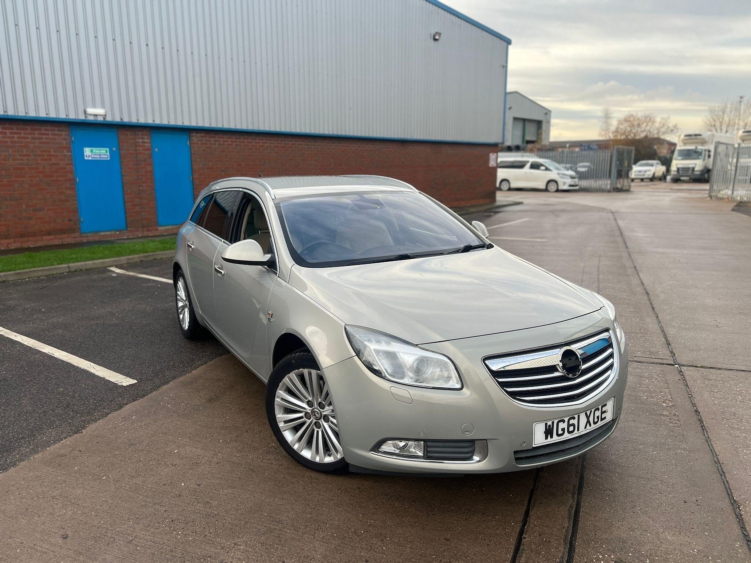 Used Vauxhall Insignia 2011 for sale - 76935769: Photo 10