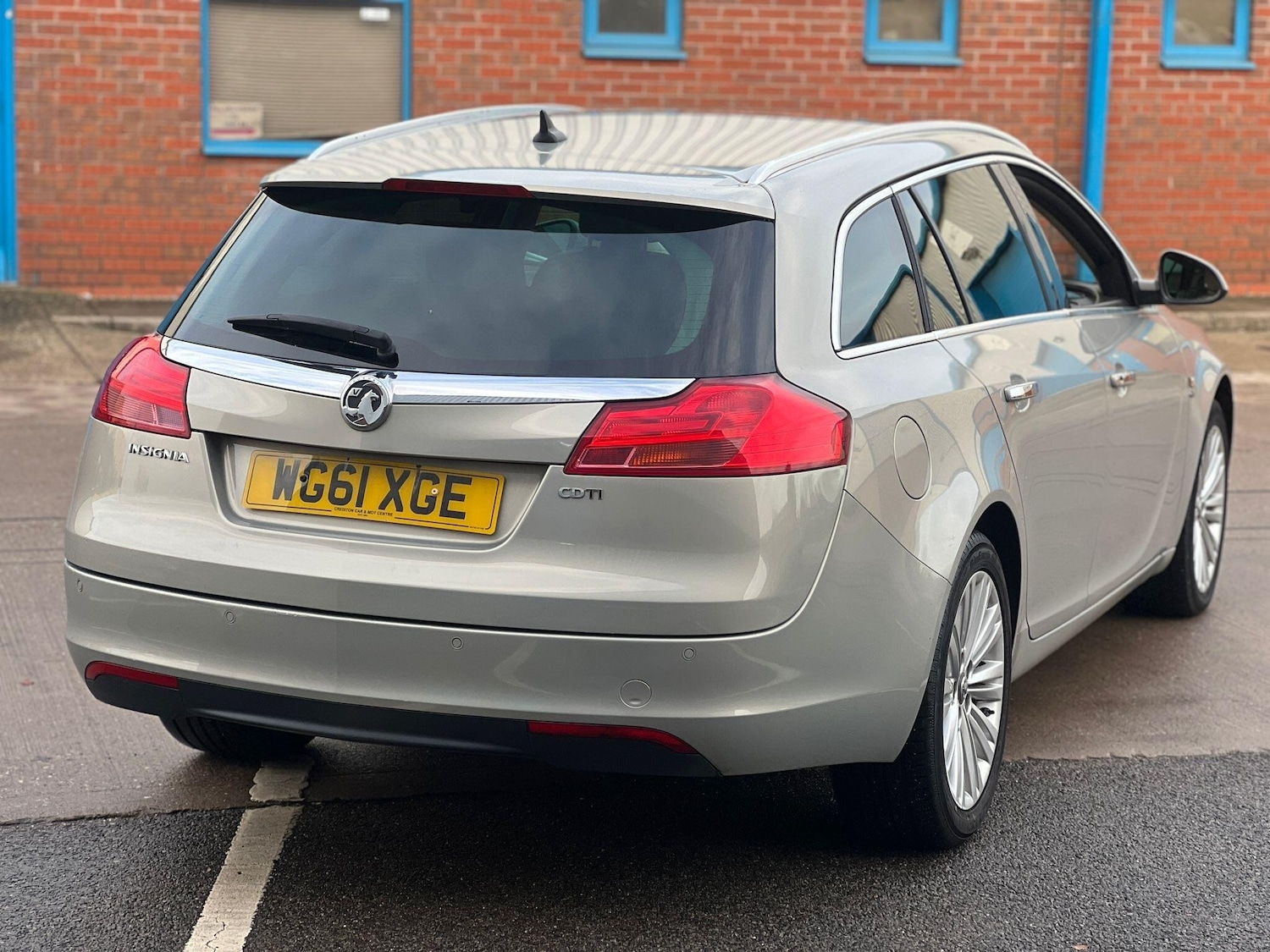 Used Vauxhall Insignia 2011 for sale - 76935769: Photo 11