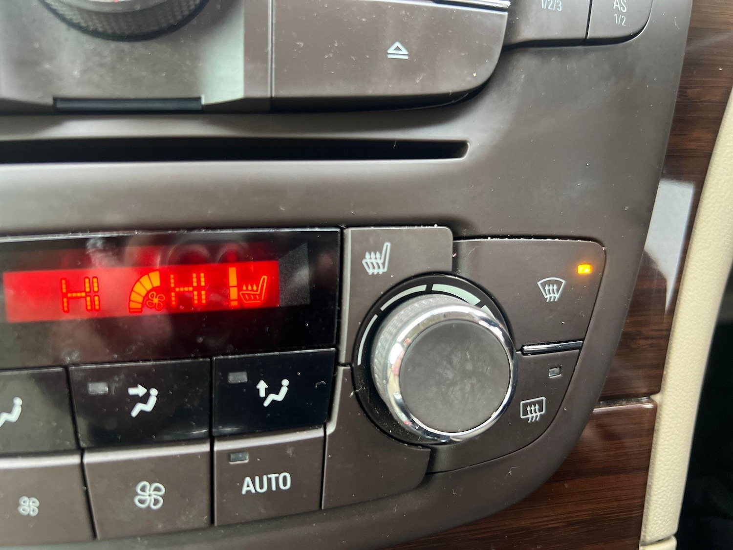 Used Vauxhall Insignia 2011 for sale - 76935769: Photo 17