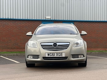 (61) - 2.0 CDTi Elite Nav Sports Tourer Auto Euro 5 5dr