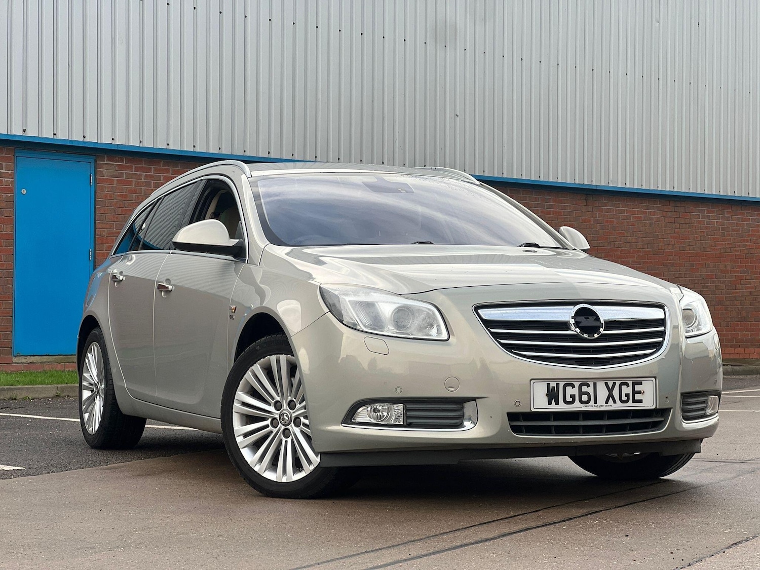 Used Vauxhall Insignia 2011 for sale - 76935769: Photo 6