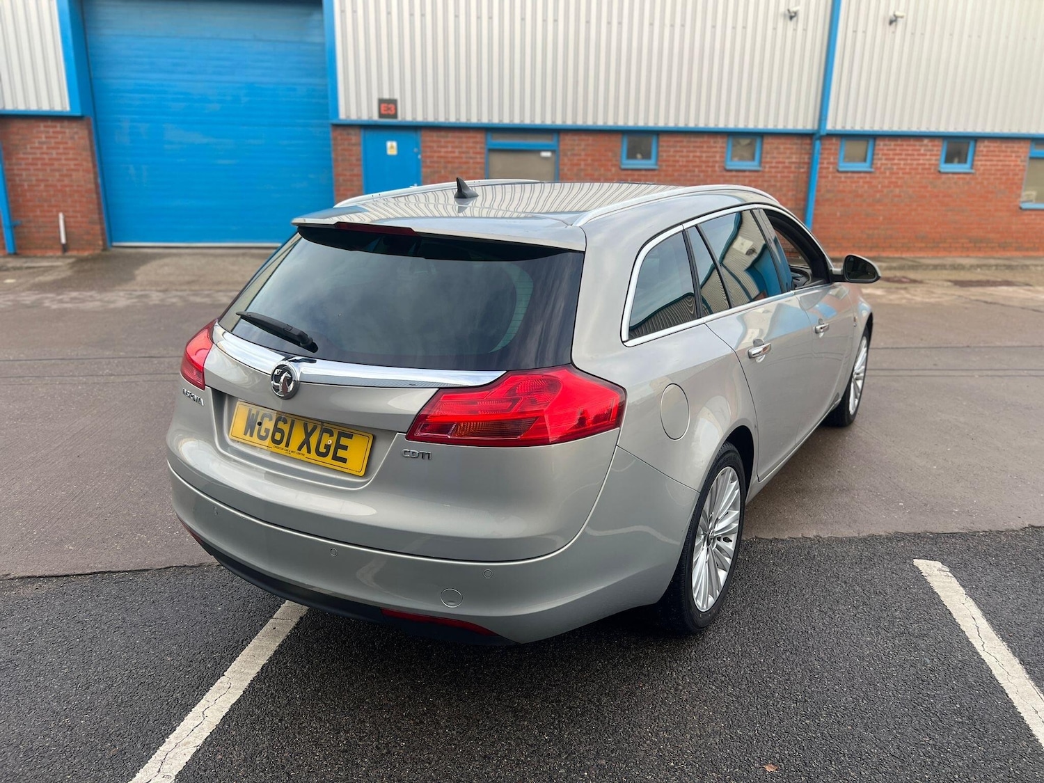 Used Vauxhall Insignia 2011 for sale - 76935769: Photo 8