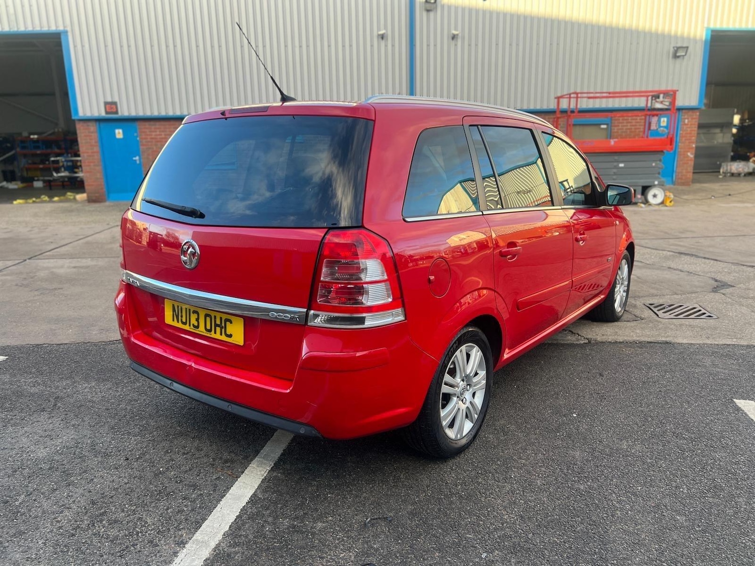 Used Vauxhall Zafira 2013 for sale - 76620535: Photo 10