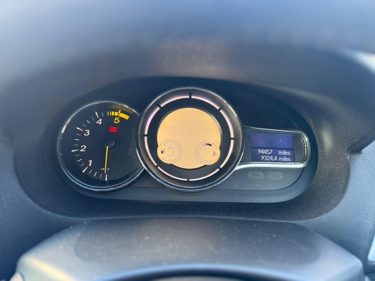 Used Renault Megane 2010 for sale - 76446653: Photo 15