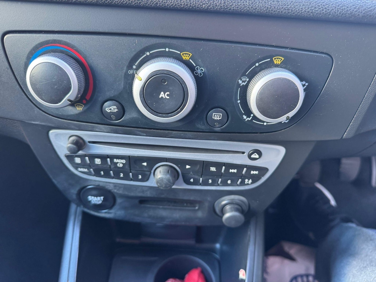 Used Renault Megane 2010 for sale - 76446653: Photo 18