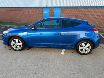 Used Renault Megane 2010 for sale - 76446653: Photo