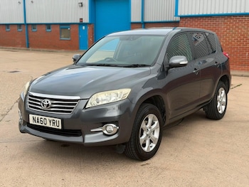 Used Toyota RAV4 2010 for sale - 79601495: Photo
