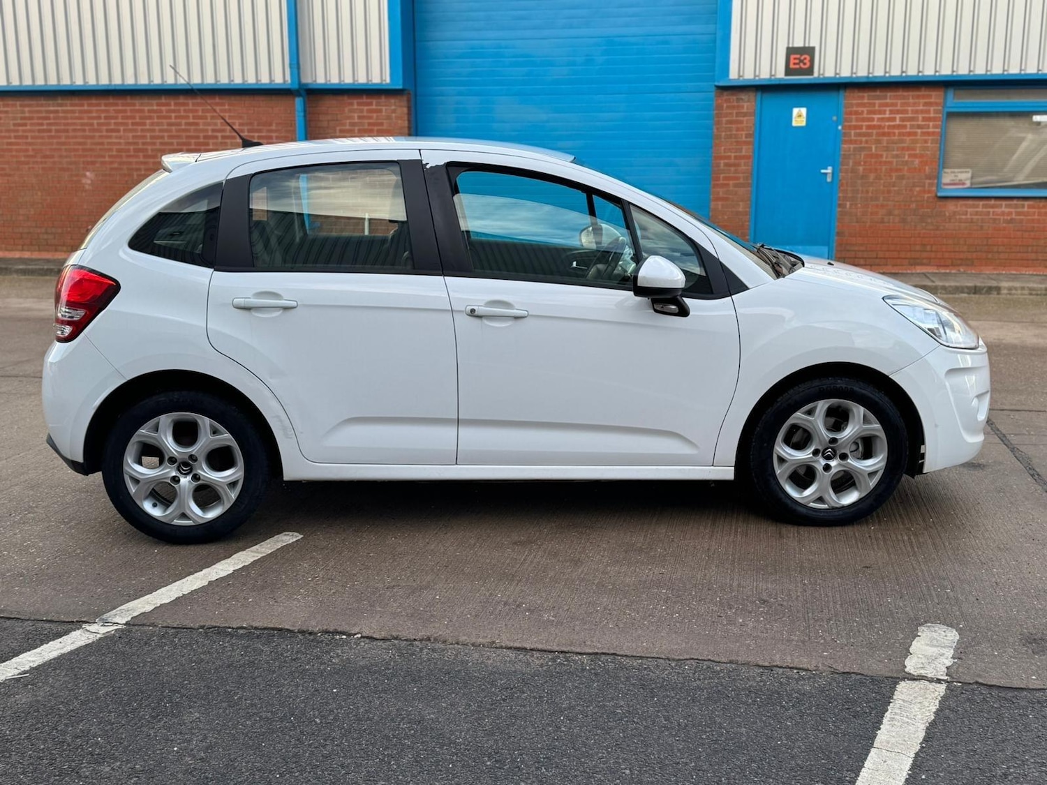 Used Citroen C3 for sale - 77358624: Photo 11